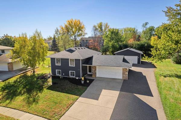 808 Newell DR