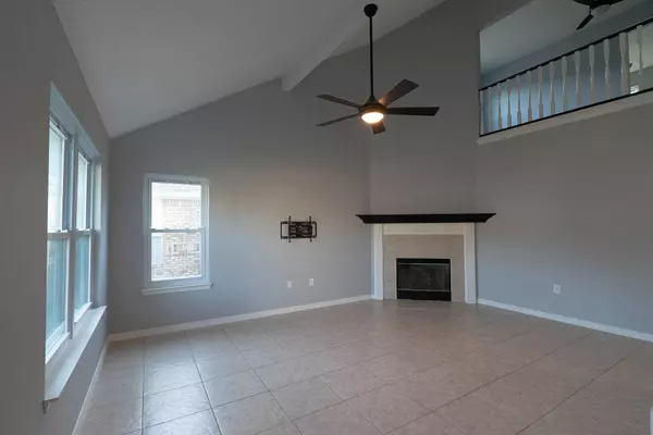 452 Sandy Ridge Circle, Mary Esther, FL 32569