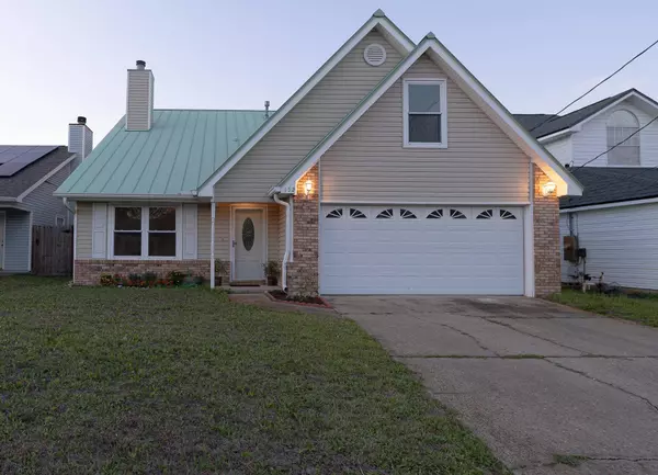 452 Sandy Ridge Circle, Mary Esther, FL 32569