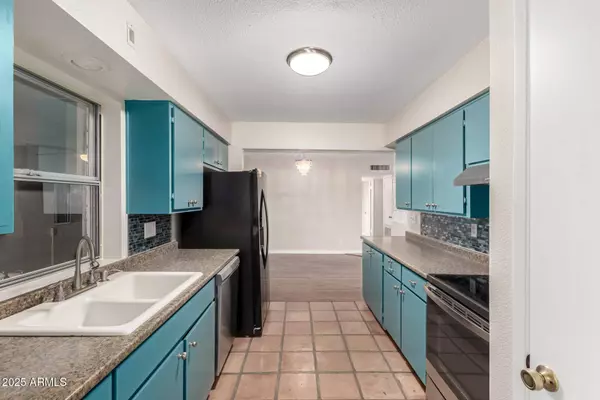 4158 E CRESCENT Avenue, Mesa, AZ 85206