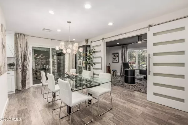 11822 S COCONINO Street, Phoenix, AZ 85044