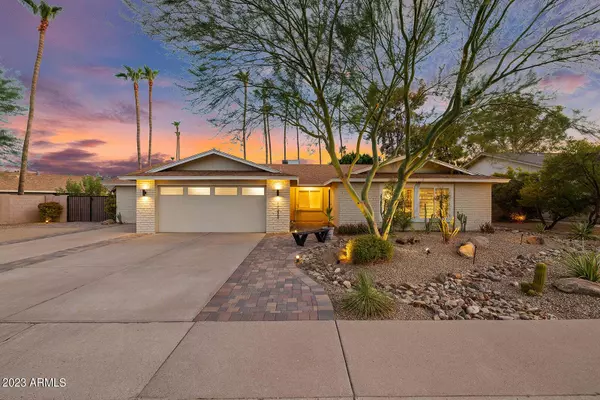 11822 S COCONINO Street, Phoenix, AZ 85044