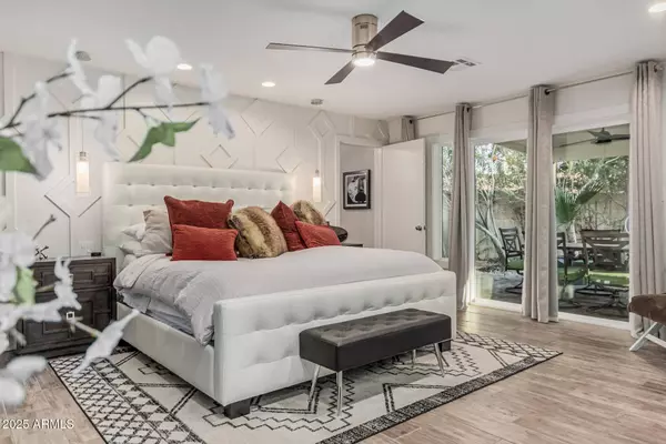 11822 S COCONINO Street, Phoenix, AZ 85044