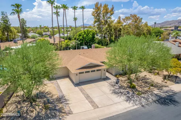 11822 S COCONINO Street, Phoenix, AZ 85044