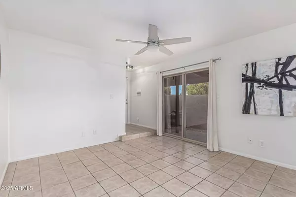 826 S CASITAS Drive #A, Tempe, AZ 85281