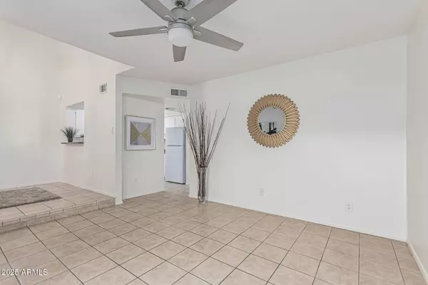 826 S CASITAS Drive #A, Tempe, AZ 85281