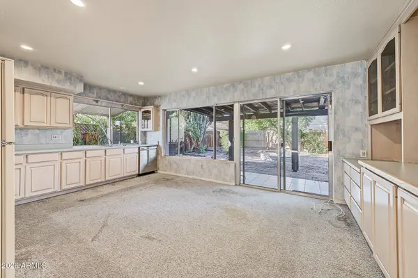 5630 S ROCKY POINT Road, Tempe, AZ 85283