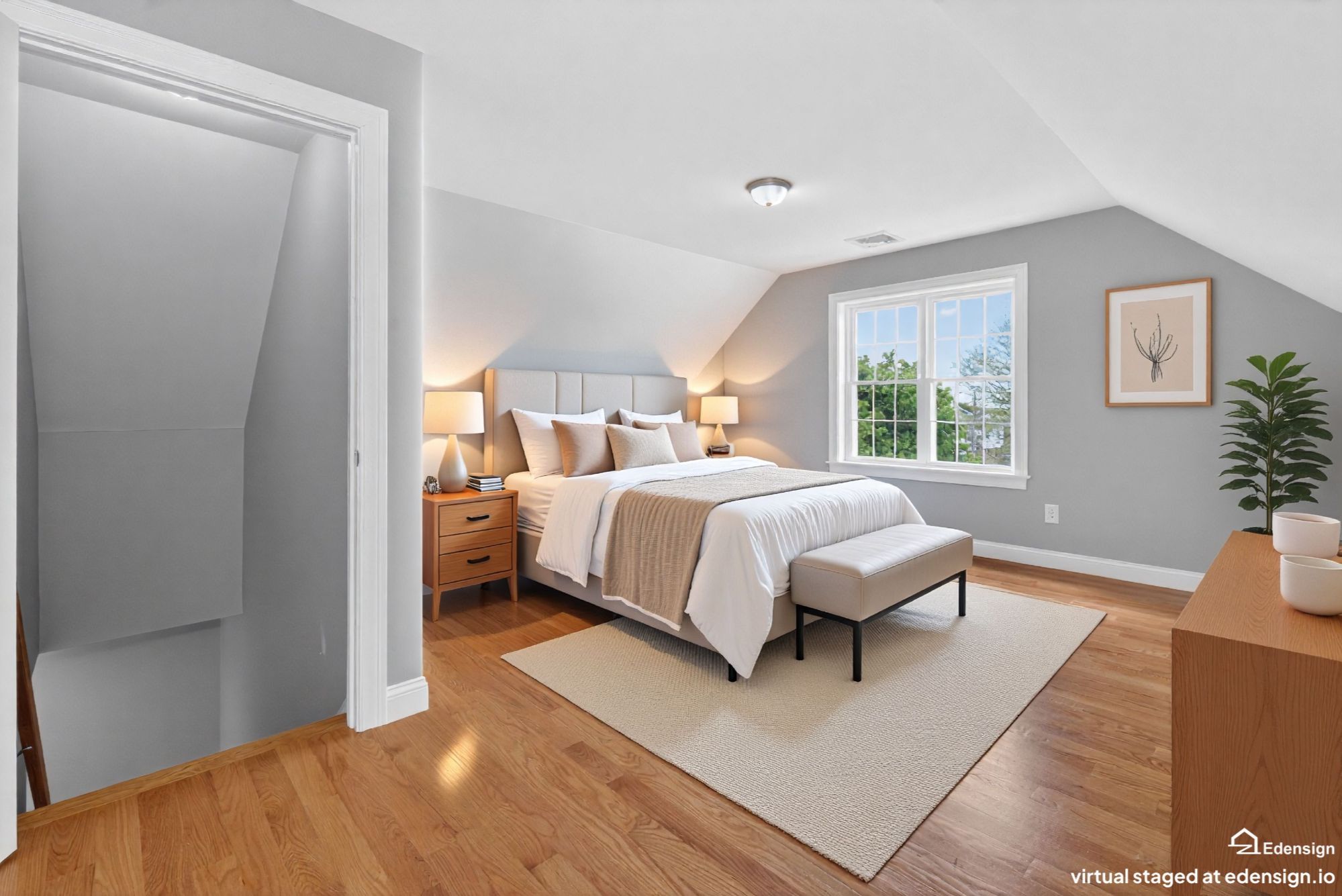 58 Sullivan St — interior