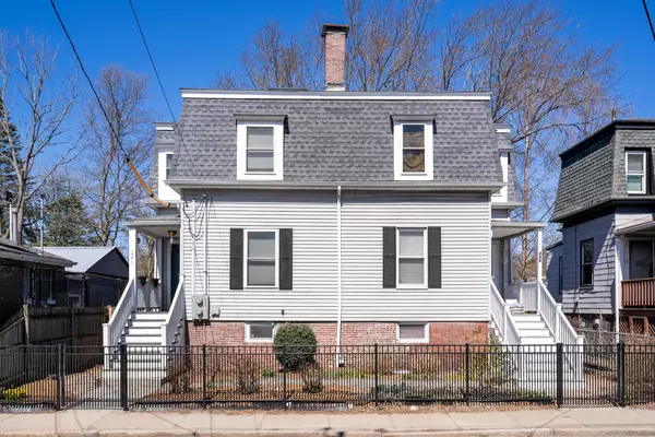241 Amory St, Jamaica Plain, MA 02130-2304