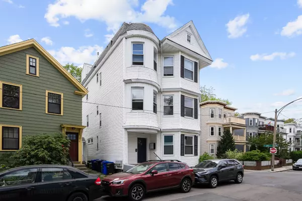 95 Child St #2, Jamaica Plain, MA 02130-5127