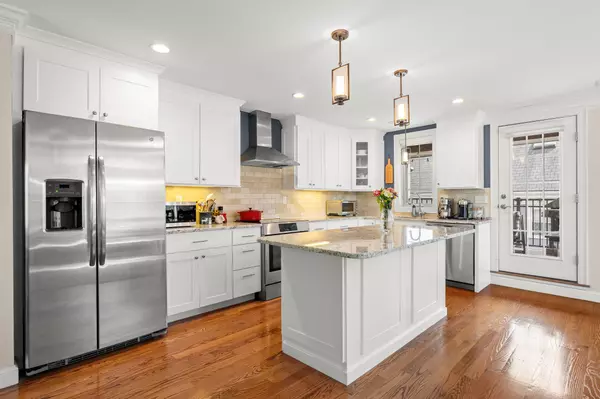 Jamaica Plain, MA 02130-3838,2 Jamaica Pl