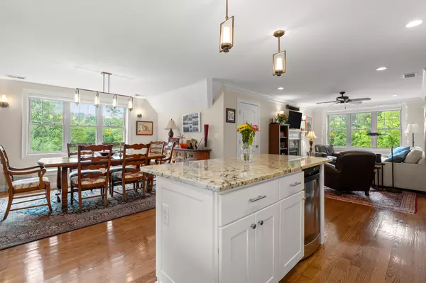 Jamaica Plain, MA 02130-3838,2 Jamaica Pl