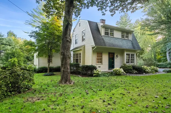 9 Training Field Rd, Wayland, MA 01778-1415