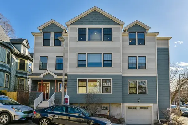 1 Sylvia St #3, Jamaica Plain, MA 02130-4927