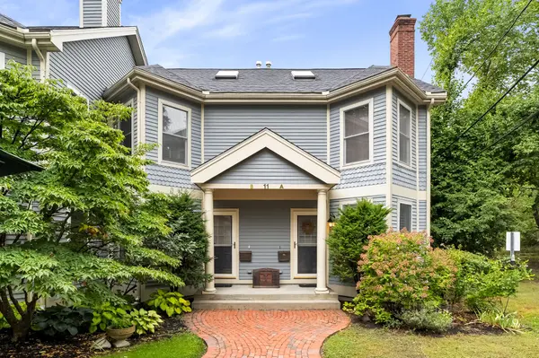 11 Parley Ave #B, Jamaica Plain, MA 02130-2143