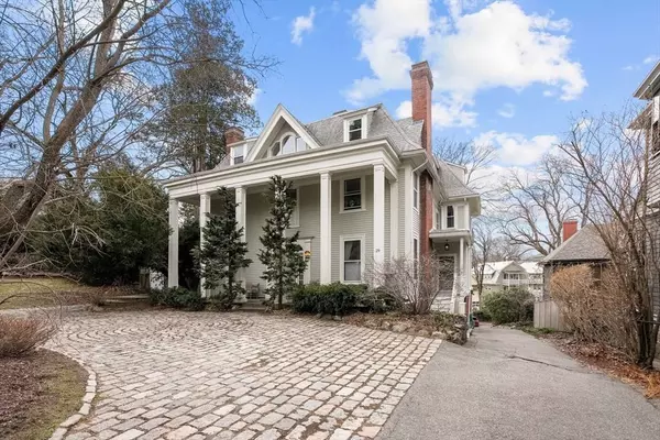 29 Greenough Ave #2, Boston, MA 02130