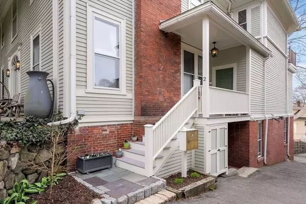 29 Greenough Ave #2, Boston, MA 02130