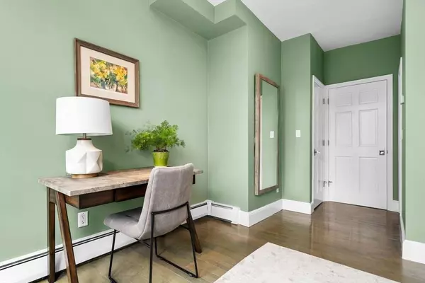 29 Greenough Ave #2, Boston, MA 02130