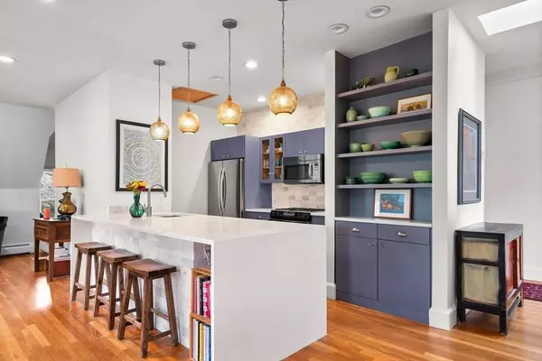 29 Greenough Ave #2, Boston, MA 02130