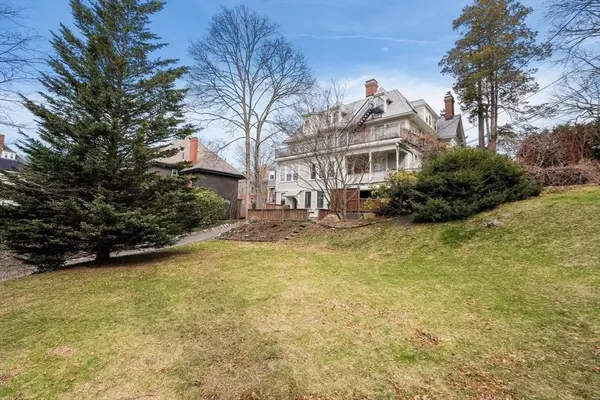 29 Greenough Ave #2, Boston, MA 02130