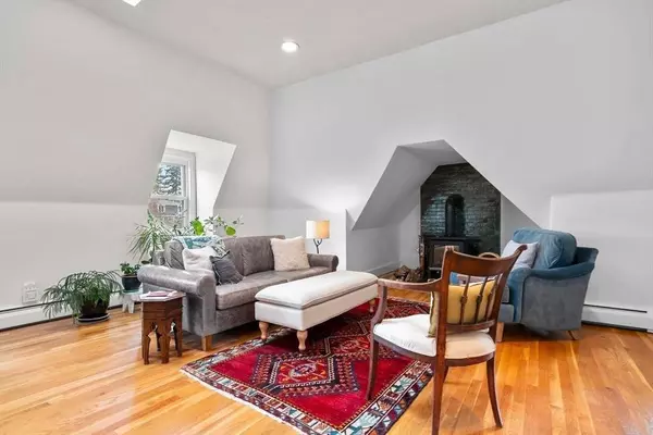 29 Greenough Ave #2, Boston, MA 02130