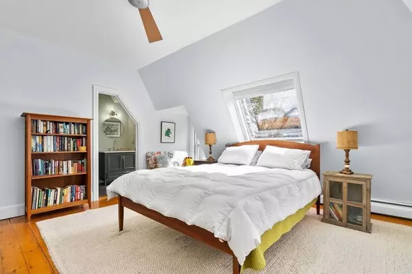 29 Greenough Ave #2, Boston, MA 02130