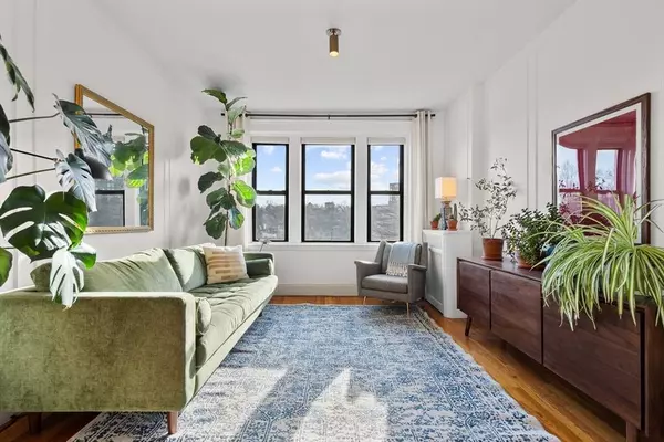 60 Jamaicaway #10, Boston, MA 02130