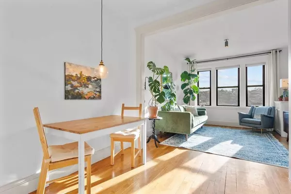 60 Jamaicaway #10, Boston, MA 02130