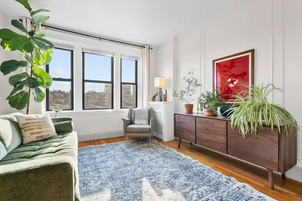 60 Jamaicaway #10, Boston, MA 02130