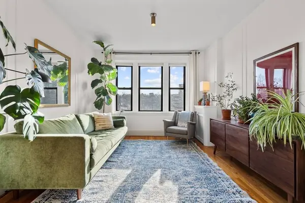 60 Jamaicaway #10, Boston, MA 02130