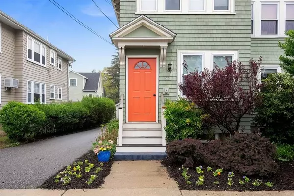 52 Metropolitan Ave #1, Boston, MA 02132