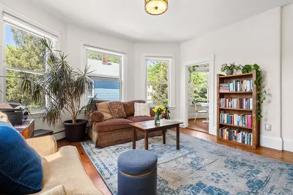 95 Child St #2, Boston, MA 02130