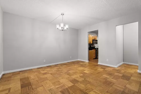 99 Pond Avenue #220, Brookline, MA 02445