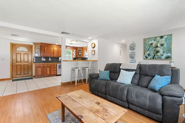 40 E Evergreen, Natick, MA 01760