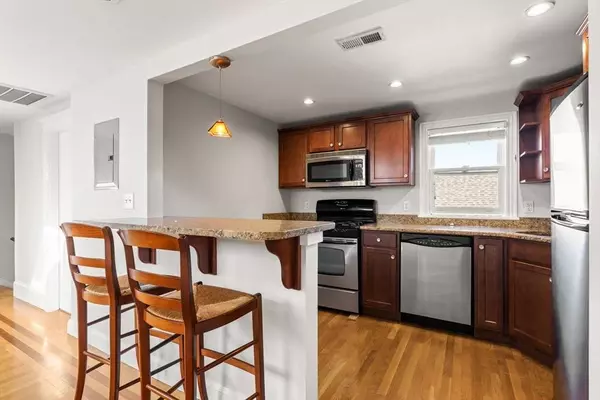 52 Metropolitan Ave #3, Boston, MA 02131