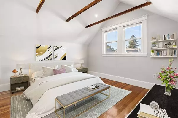 52 Metropolitan Ave #3, Boston, MA 02131