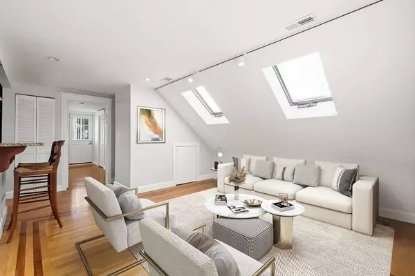 52 Metropolitan Ave #3, Boston, MA 02131