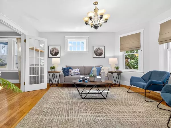 58 Forest Hills St #2, Boston, MA 02130