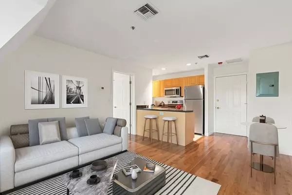 332 Jamaicaway #406, Boston, MA 02130