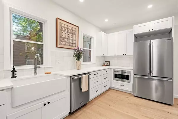 33 Jamaica St #1, Boston, MA 02130