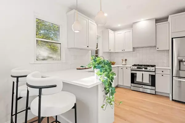 33 Jamaica St #2, Boston, MA 02130