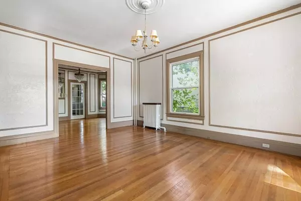 25 Hutchings St, Boston, MA 02121