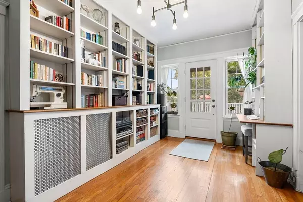 40-53 Robinwood Ave #2, Boston, MA 02130