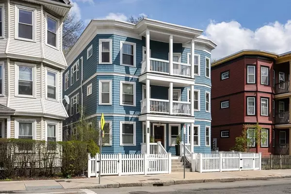 156A South #1L, Boston, MA 02130