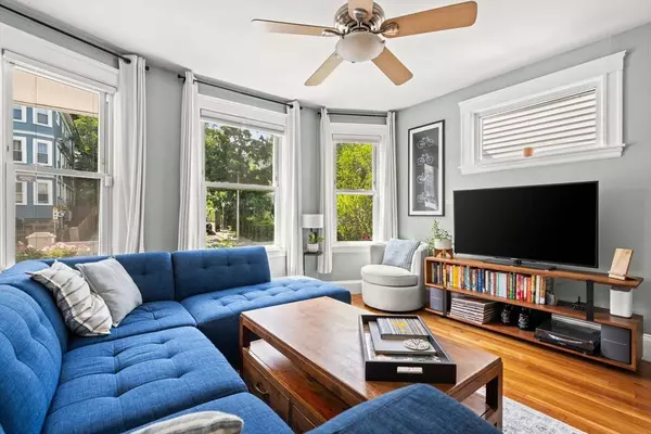 156A South #1L, Boston, MA 02130