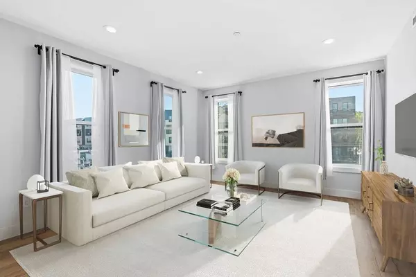 3850 Washington St #6, Boston, MA 02131