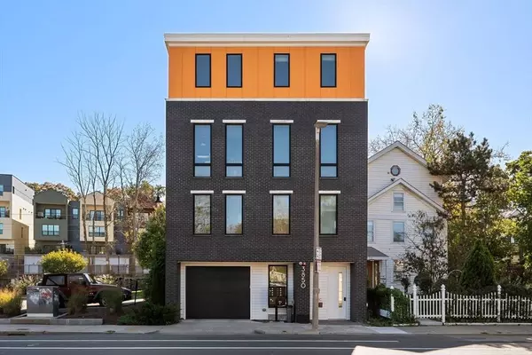 3850 Washington St #6, Boston, MA 02131