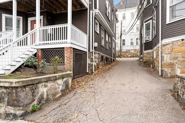 23 Burr Street, Boston, MA 02130