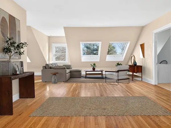 30 Welles Ave #3, Boston, MA 02124