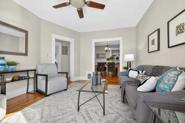 12 Woodlawn St #2, Boston, MA 02130